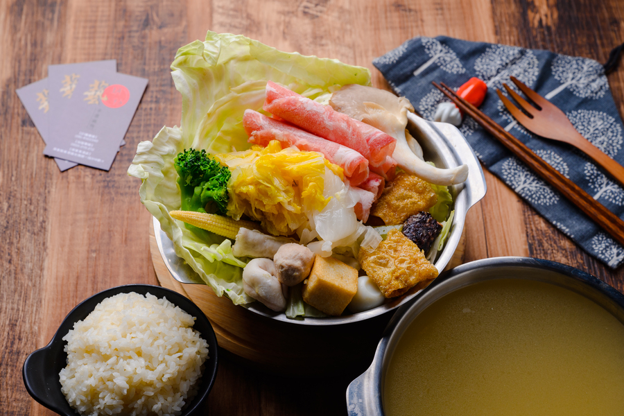 藝鍋物人氣熱銷東北酸菜鍋